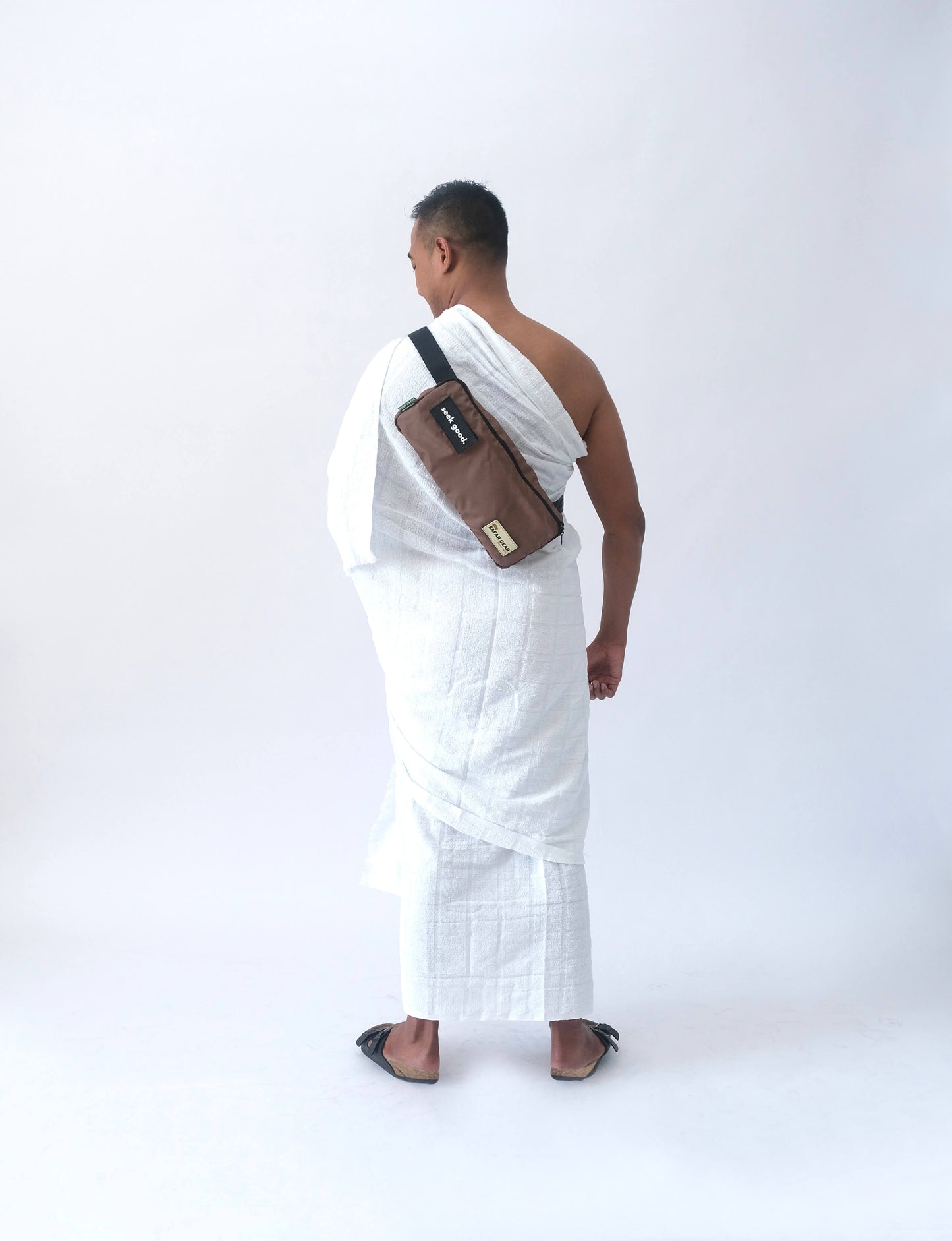 Al Haram Nomad - Your Hajj and Umrah Footwear Bag